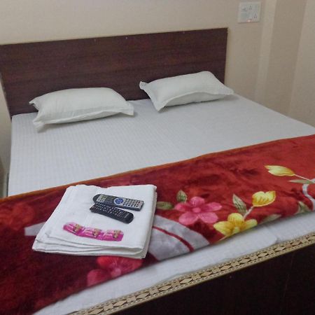 Delhi Inn Yeni Delhi Dış mekan fotoğraf